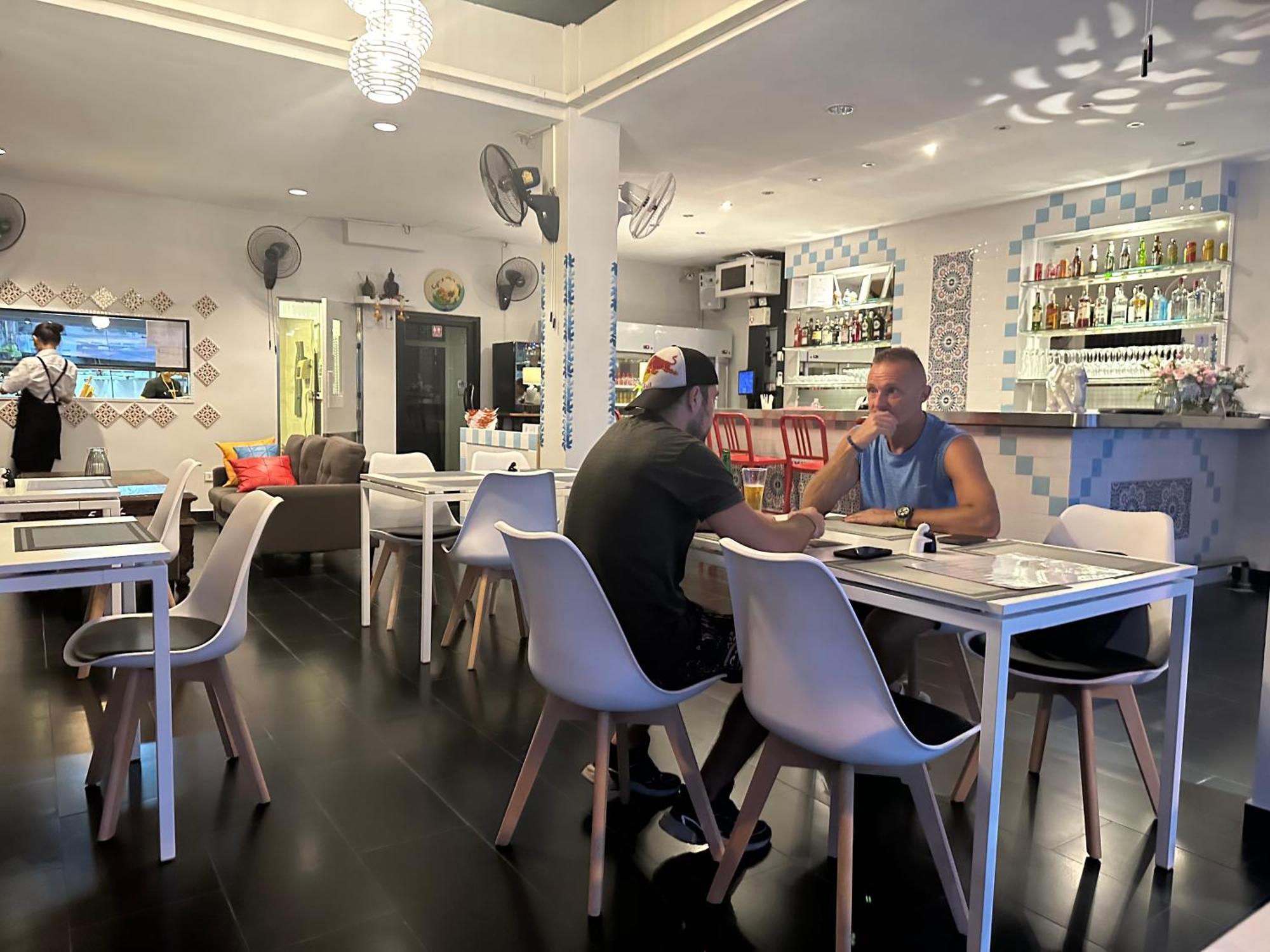 Lotus Art Guesthouse Pattaya Ngoại thất bức ảnh