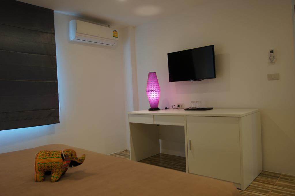 Lotus Art Guesthouse Pattaya Ngoại thất bức ảnh