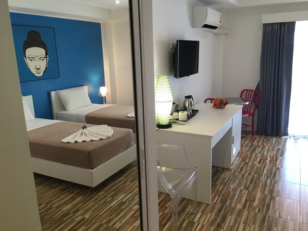 Lotus Art Guesthouse Pattaya Ngoại thất bức ảnh