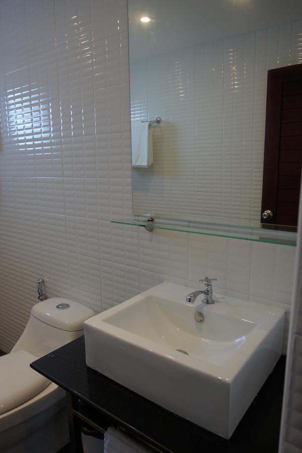 Lotus Art Guesthouse Pattaya Ngoại thất bức ảnh